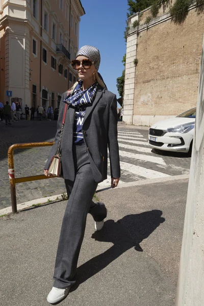 Look 28
